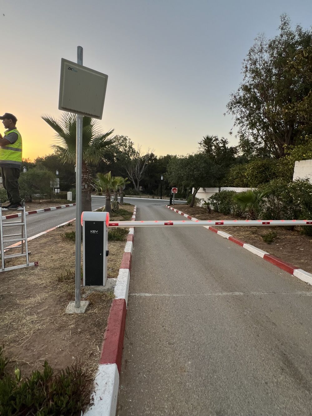 Le conducteur passe, la barrière s’occupe du reste